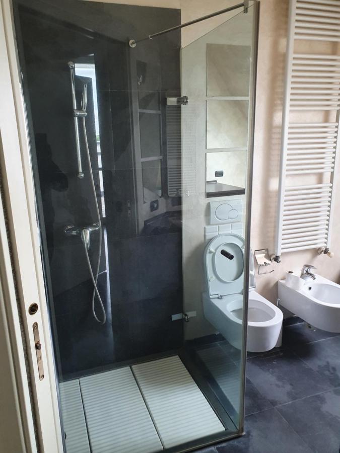Appartement Milano Malpensa Grandi Mansarda Attico à Gallarate Extérieur photo