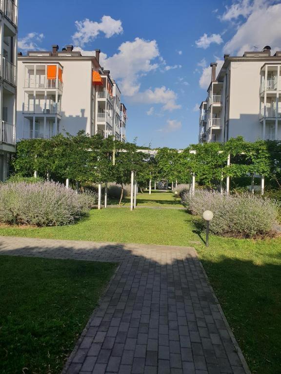 Appartement Milano Malpensa Grandi Mansarda Attico à Gallarate Extérieur photo
