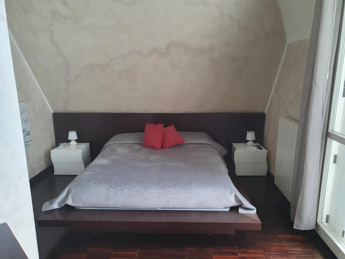 Appartement Milano Malpensa Grandi Mansarda Attico à Gallarate Extérieur photo