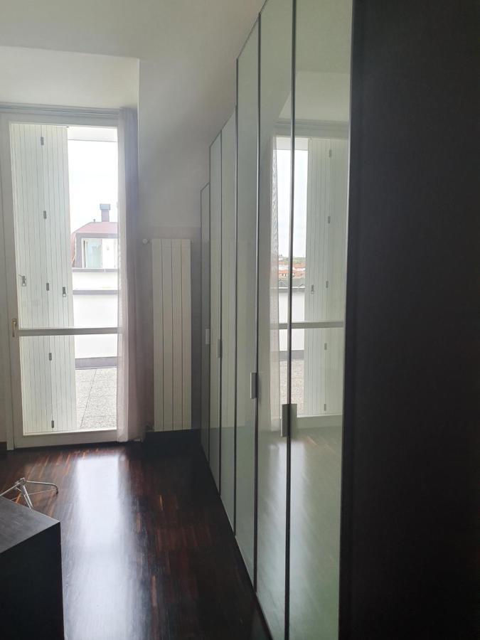Appartement Milano Malpensa Grandi Mansarda Attico à Gallarate Extérieur photo